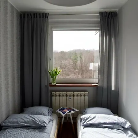Open Apartment *